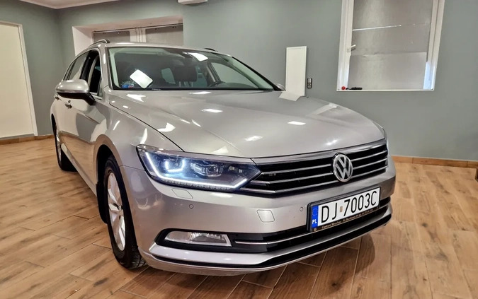 Volkswagen Passat cena 49999 przebieg: 254994, rok produkcji 2016 z Góra małe 326